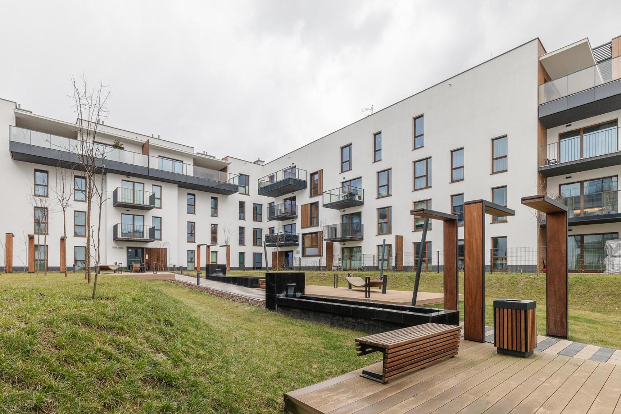 Superapart Herbu Janina 4, Wilanow, Szpital Medicover, Paley, Parking Apartment *
