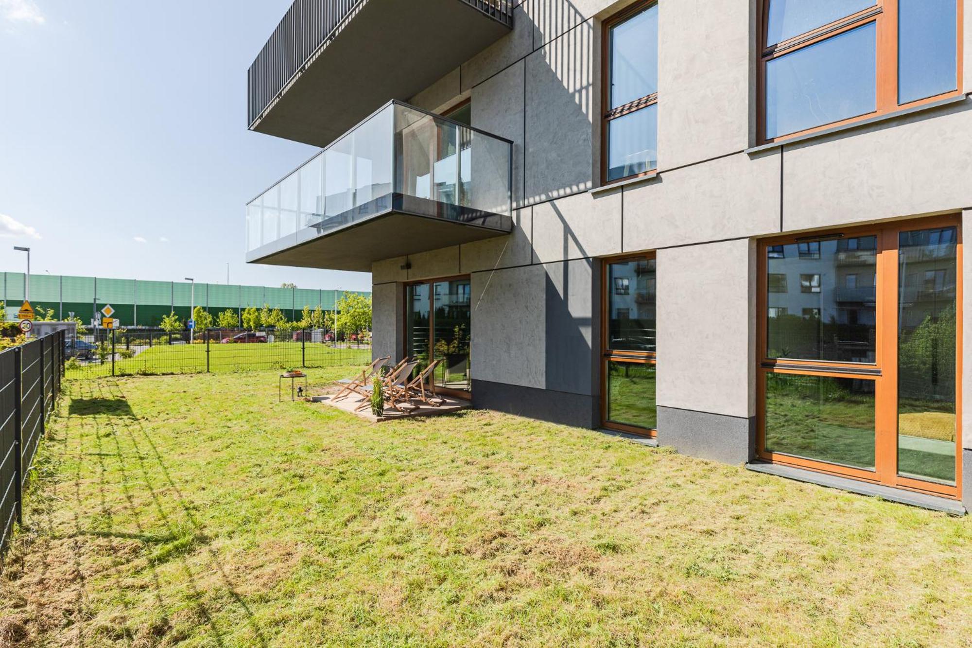 Apartment Superapart Herbu Janina 4, Wilanow, Szpital Medicover, Paley, Parking Warschau